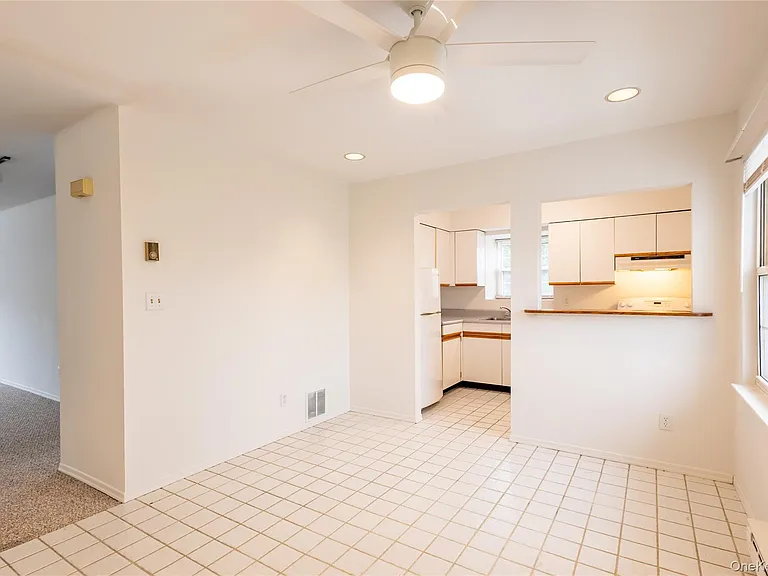 101 Sylvan Ave #65 — Photo 4