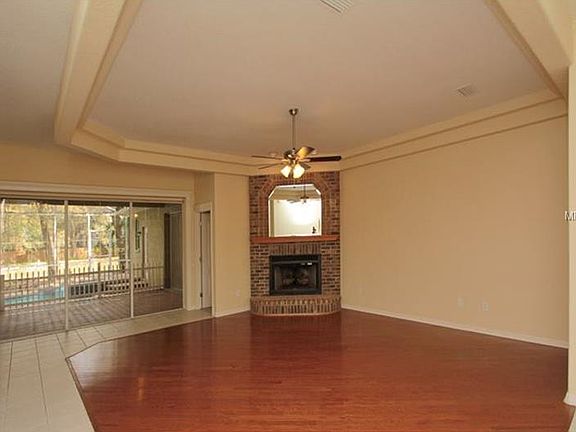 3rd image of 2219 Valrico Forest Dr