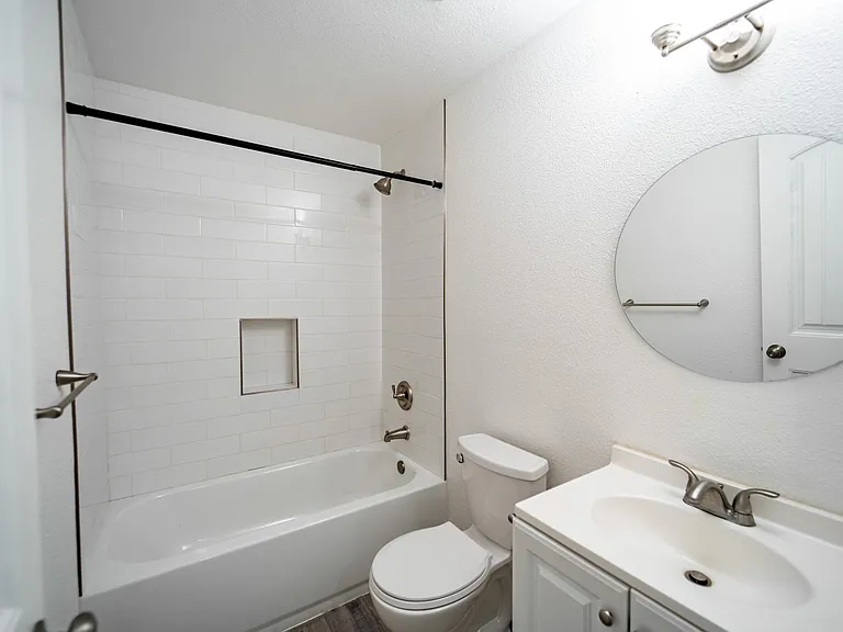3853 Cherokee Ave #K — Photo 8