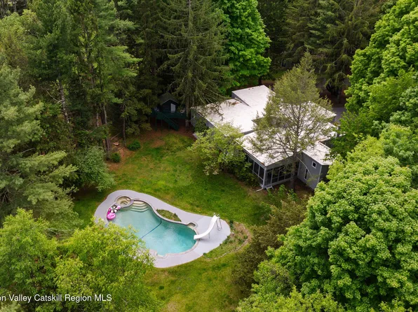 41 Wittenberg Road, Woodstock, NY 12409