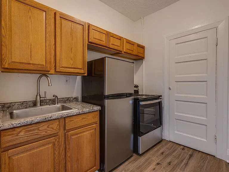 304 S Birmingham Ave #304 — Photo 6