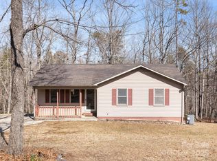 875 Burma Rd E, Marion, NC 28752