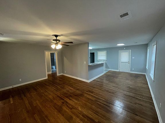 3rd image of 5701 Woodlawn St