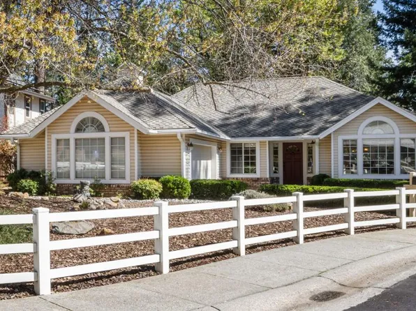 240 Cornwall Ave, Grass Valley, CA 95945