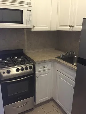 Rented by Cayenne Realty Group | media 20