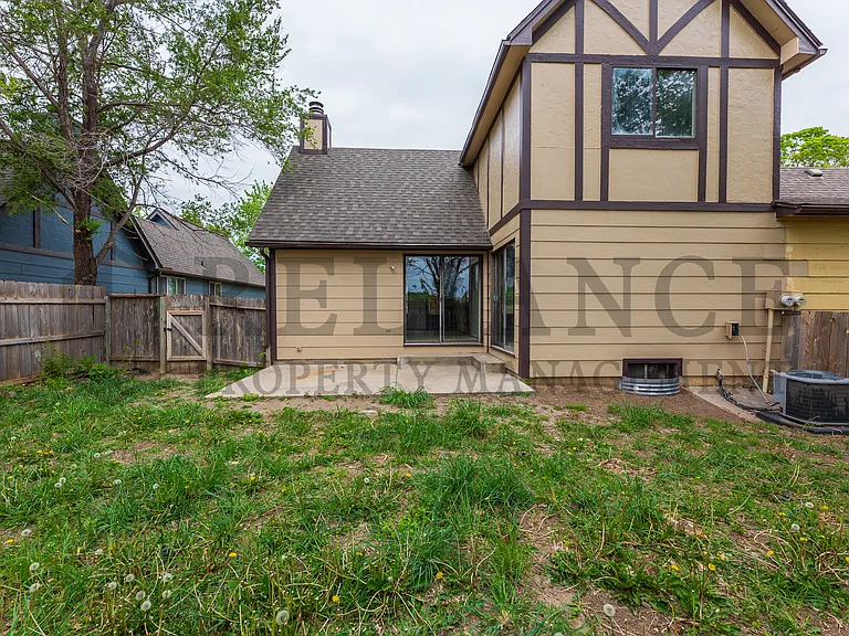 1518 S Todd Pl — Photo 18