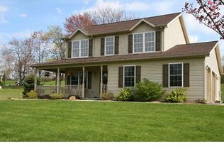 124 Beaver Creek Rd, Fleetwood, PA 19522
