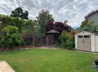 1475 Grant Rd, Los Altos, CA 94024