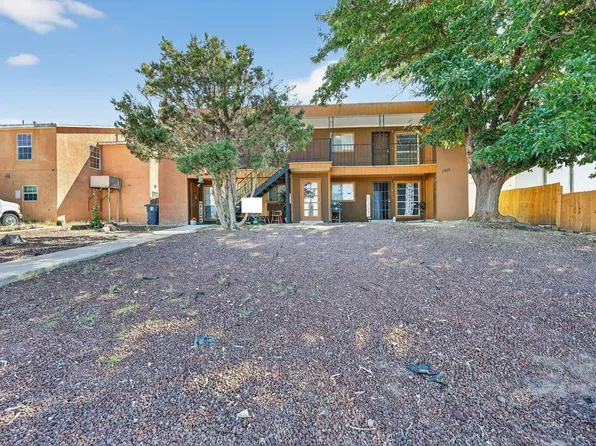 1212 Chelwood Park Blvd NE, Albuquerque, NM 87112