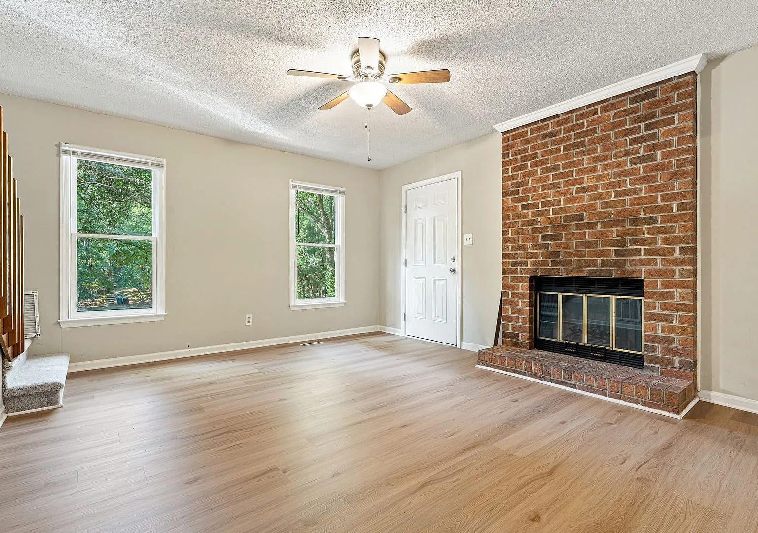 2 bed, 1.5 bath Duplex in American Village Minutes to Duke University! — Photo 2