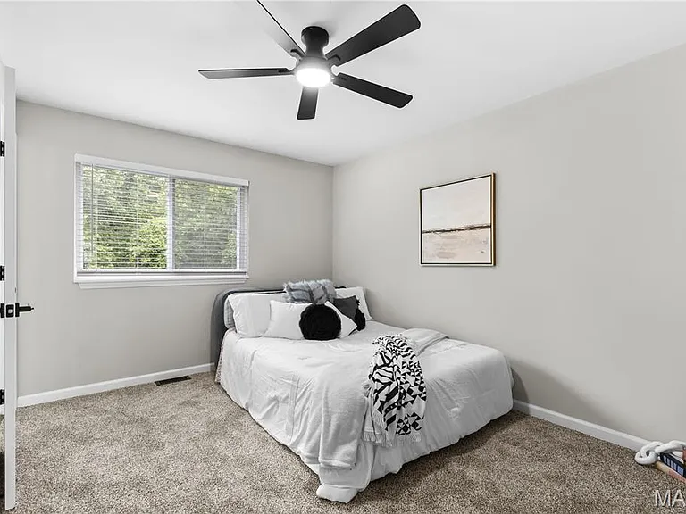 132 Keene Ct — Photo 18