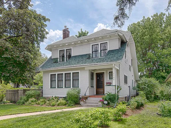 2182 Goodrich Ave, Saint Paul, MN 55105