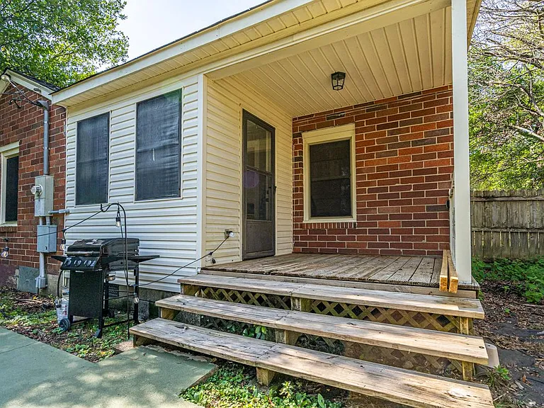 1300 Sparkman St SW — Photo 46