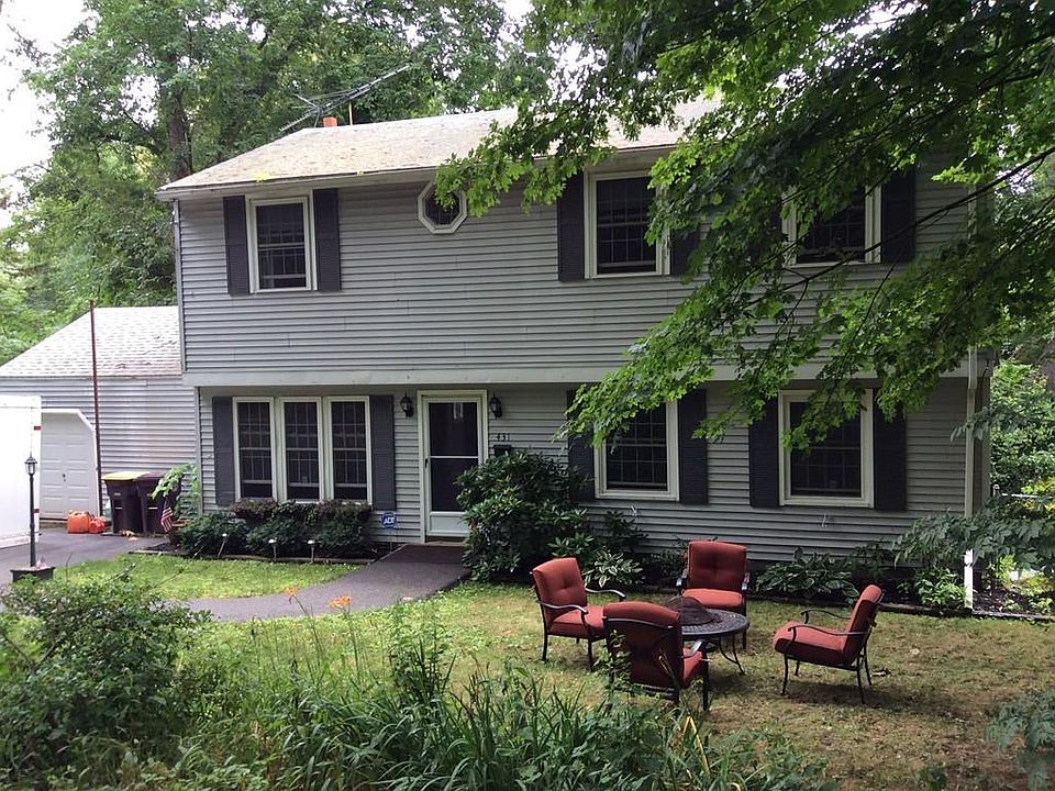 1st image of 431 Essex St