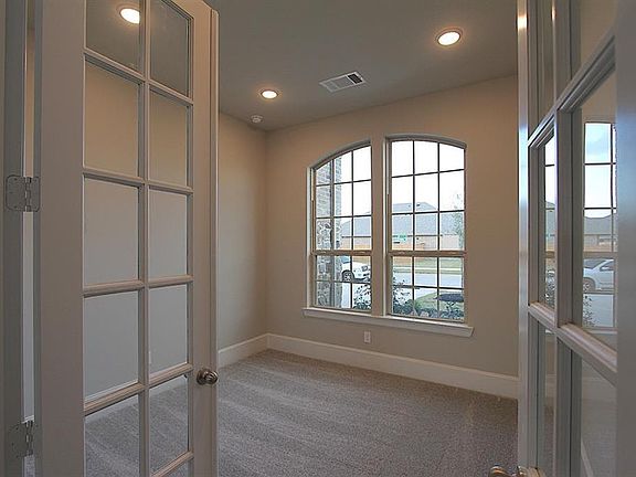 3rd image of 2720 Ahnya Ln