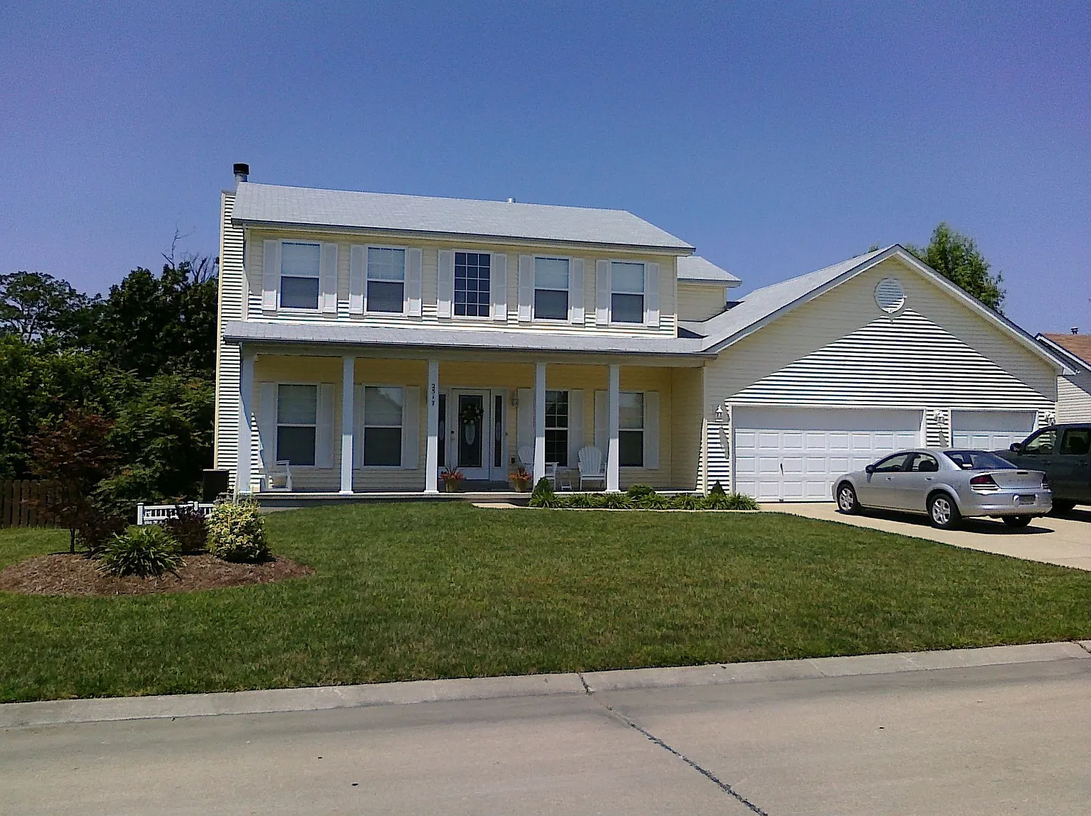 2517 Greenway photo 1