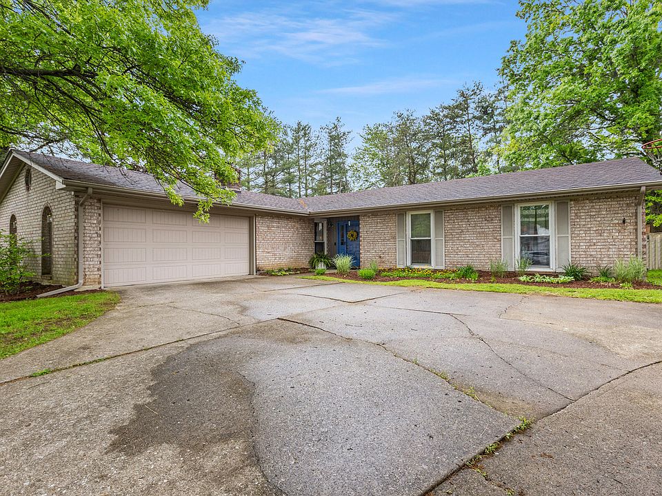 1st image of 3305 Shoal Lake Dr