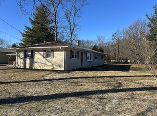 10490 Twin Oaks Dr, Dillsboro, IN 47018