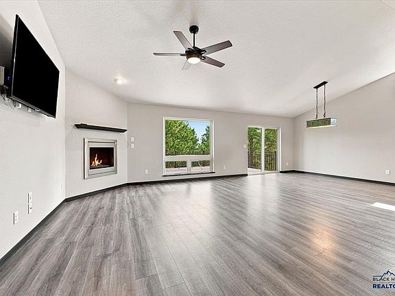 5th image of 1532 Tablerock Rd