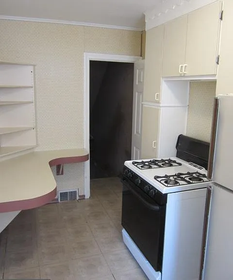 355 Hampden Rd — Photo 10