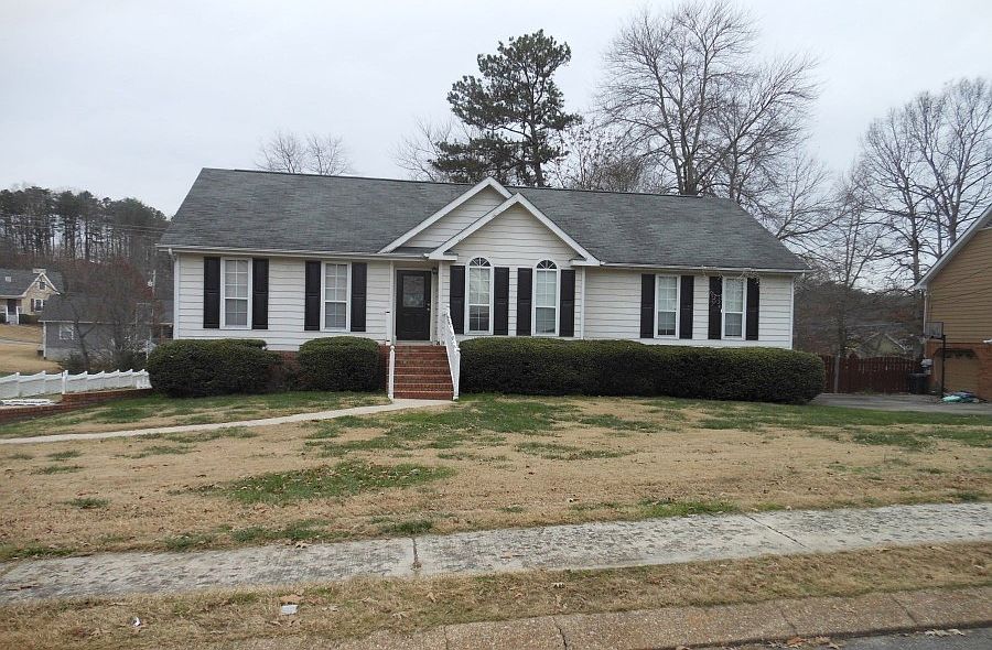1st image of 623 N Brook Dr