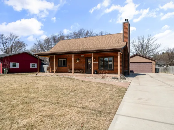 1753 Suzy St, Sandwich, IL 60548