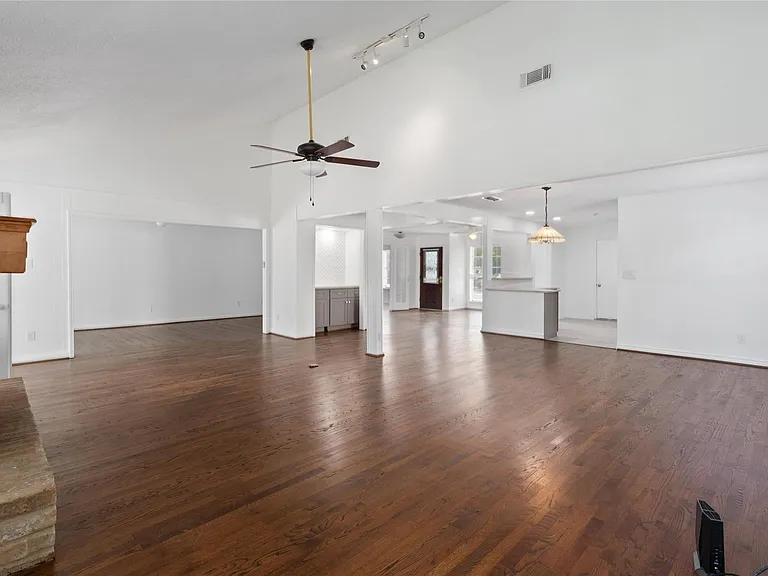 500 Shirleen Dr — Photo 13