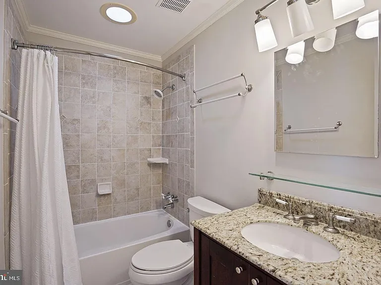 2050 Winged Foot Ct — Photo 9