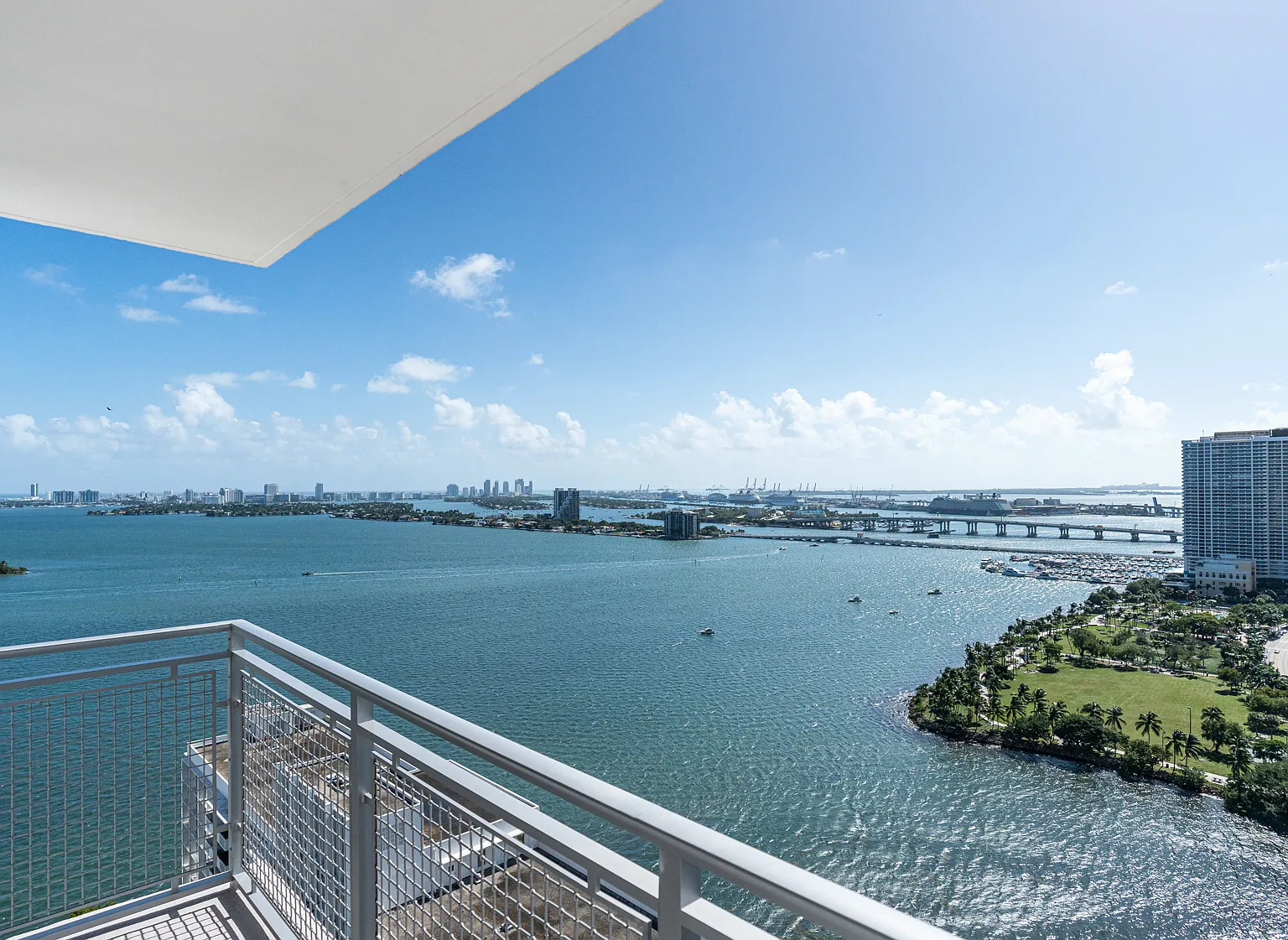 The Watermarc at Biscayne Bay — Photo 2