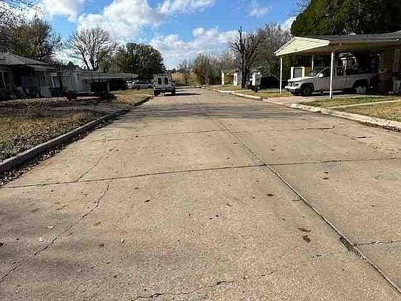 5th image of 1906 NW Ozmun Ave