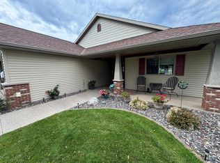 308 28th St SE, Willmar, MN 56201