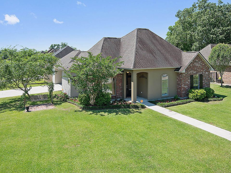 1st image of 9094 Willow Bend Dr