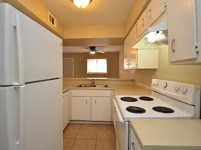 5993 Allday Dr #B — Photo 19