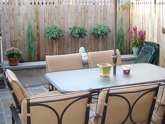 634 L ST, NE- Patio 1