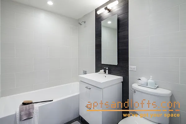 Rented by aptsandlofts.com | media 50