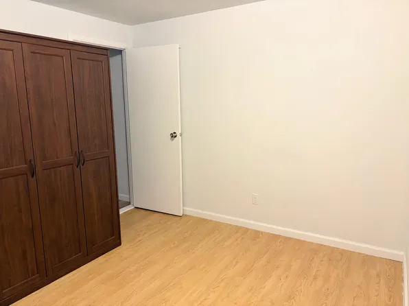 16 Saddlewood Court image 11 of 14