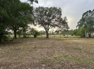 285 Berger Rd, Fort Pierce, FL 34945