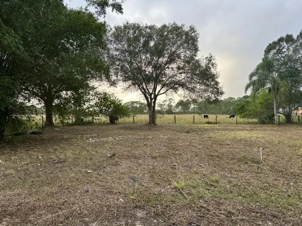 285 Berger Road, Fort Pierce, FL 34945