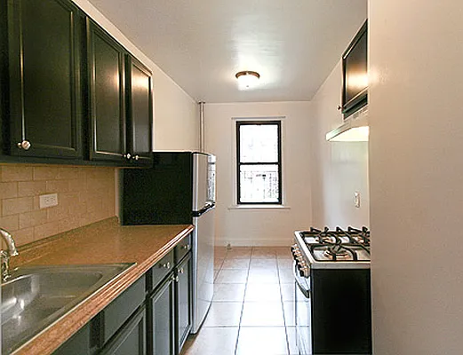 Rented by SW Queens Mezzanine | media 5