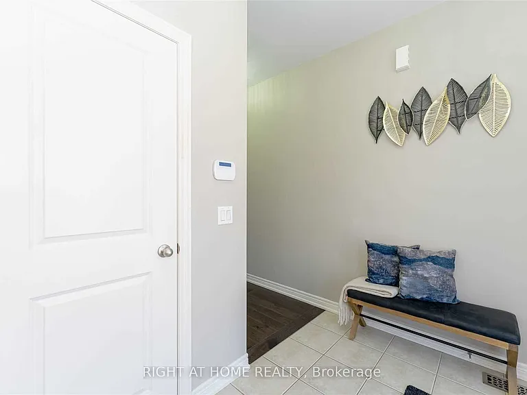41 Dufay Rd — Photo 28