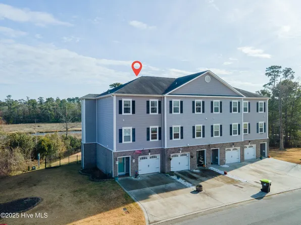406 Garland Shores Drive, Hubert, NC 28539