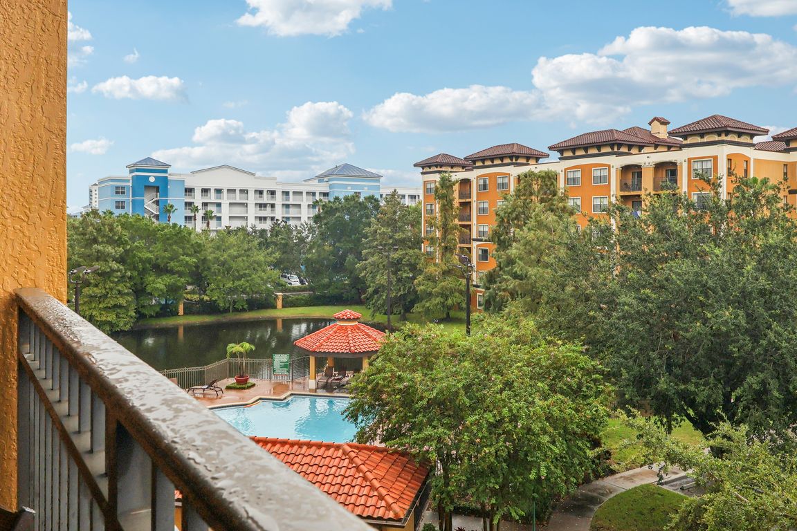 12527 Floridays Resort Dr E410-S2407-030.jpg