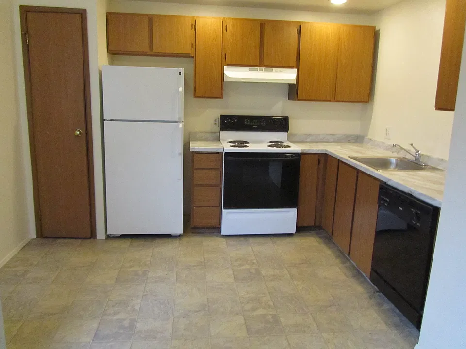 11434 16th Ave SW #107