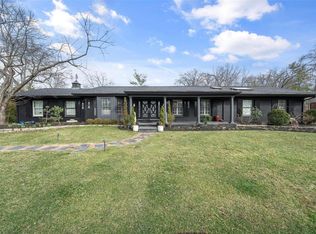 6 Cricklewood Pl, Saint Louis, MO 63131