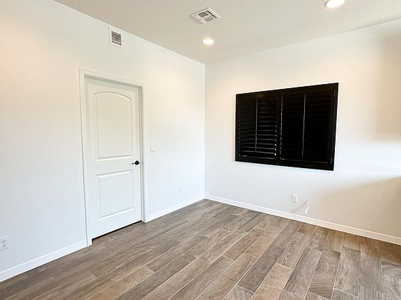4th image of 2029 William Caples St