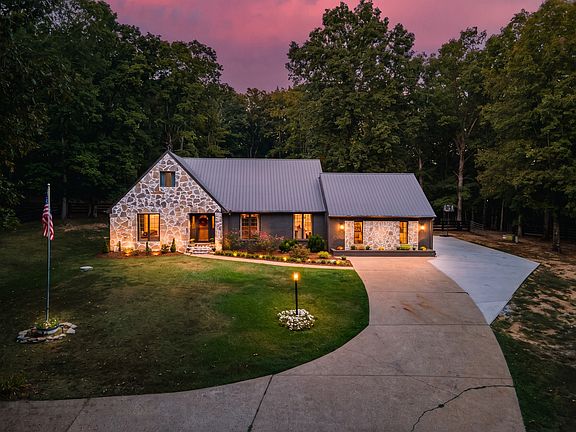 4th image of 1340 Puckett Hollow Rd
