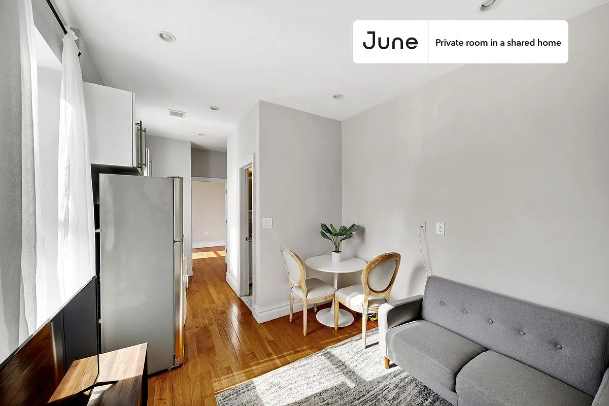 Full bedroom in 2 bed/1 bath home in Columbus Circle #707 B — Photo 3