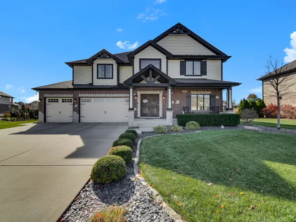 13735 W Lake Shore Ct, Manhattan, IL 60442