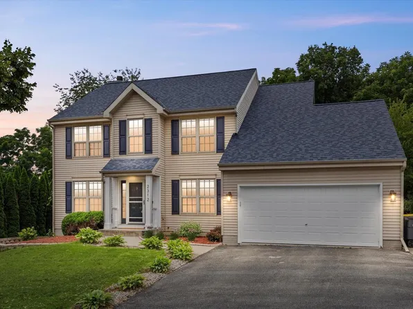 2312 Judith LANE, Waukesha, WI 53188