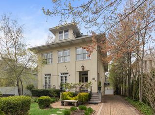 714 Sheridan Rd, Evanston, IL 60202